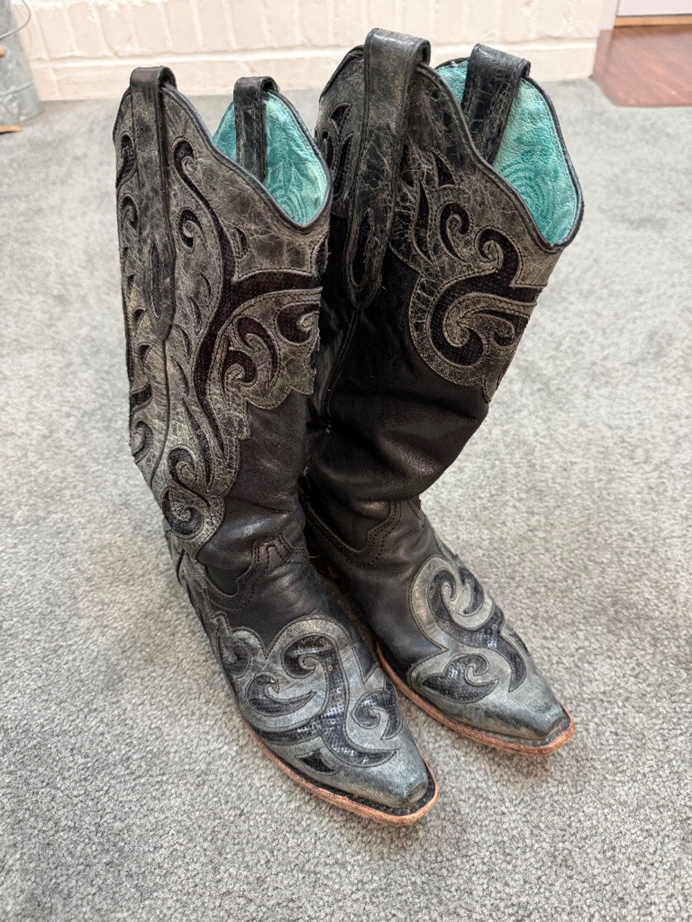 Corral Boots - Vintage Black Gray Leather